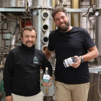 Vše na jednom místě: pivo, šunka a pálenka